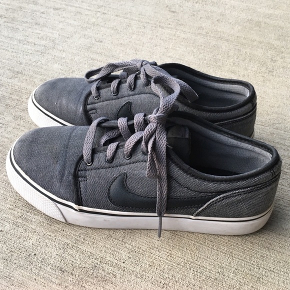 Nike Shoes - Nike Skate Sneaker